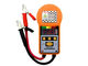 L'ambiente multifunzionale di UPS misura il tester con un contatore della batteria 12v per i veicoli elettrici